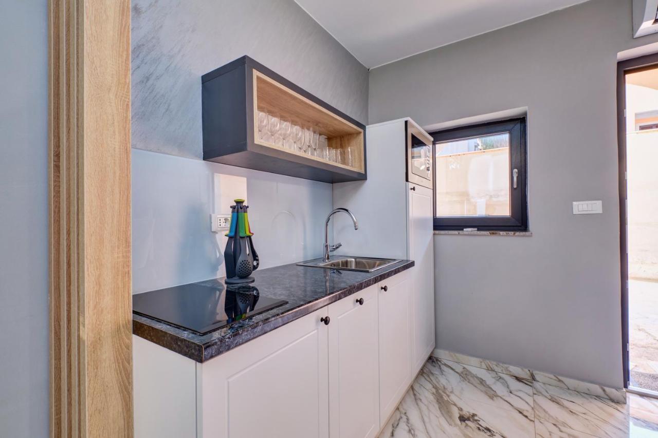 Luxury Apartments Mali Losinj Ngoại thất bức ảnh
