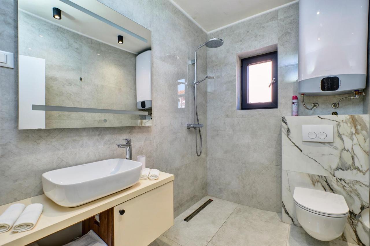 Luxury Apartments Mali Losinj Ngoại thất bức ảnh