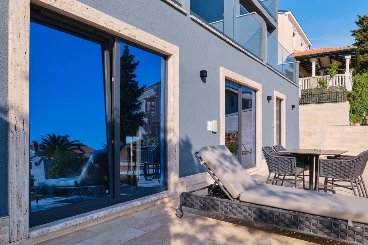 Luxury Apartments Mali Losinj Ngoại thất bức ảnh